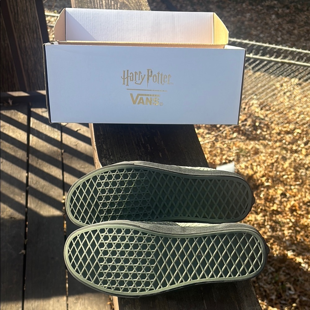 Harry Potter Vans Textured Green and Black Sneakers - Picture 5 of 5
